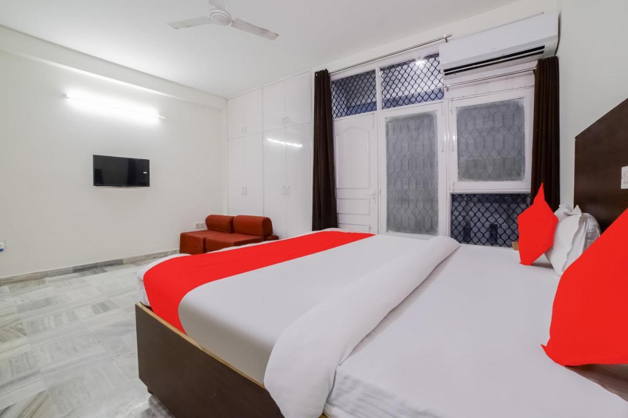 Hotel O Green Villa New Delhi Exteriör bild